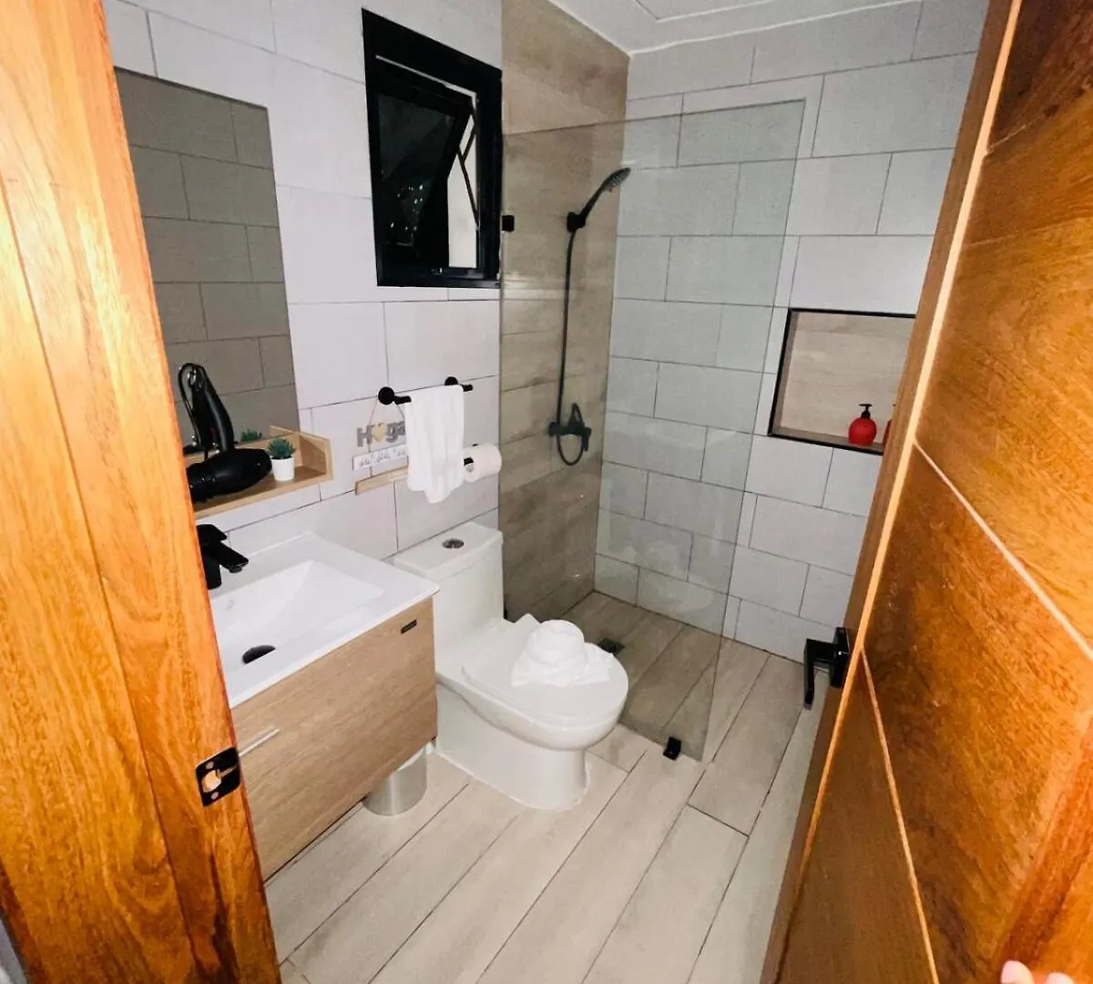 B Elegante Apto H1, Piscina, Gym, Gazebo, Santo Domingo Daire